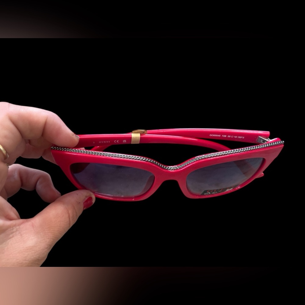 NWT Guess Bold Hot Pink/Red Sunglasses - Picture 3 of 11
